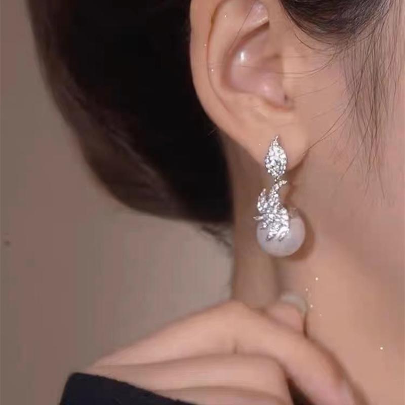 Elegantes Design Ohrhänger für Damen Funkelnder Zirkonia Imitation Perle Luxus Hochzeit Jahrestag Trendige Accessoires Schmuck Geschenk
