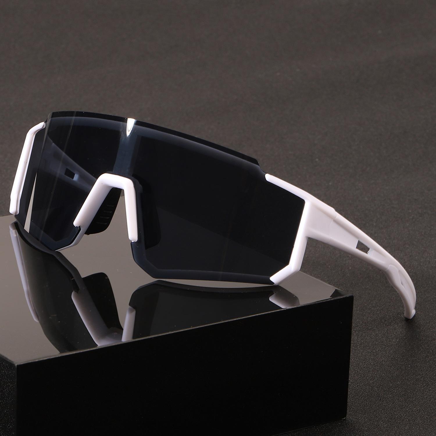 

Trendy Cycling Goggles Oversized Women s Sports Style Anti UV Sunglasses for Men Outdoor Use Brand Style Design Sun Eyeglasses for Protection