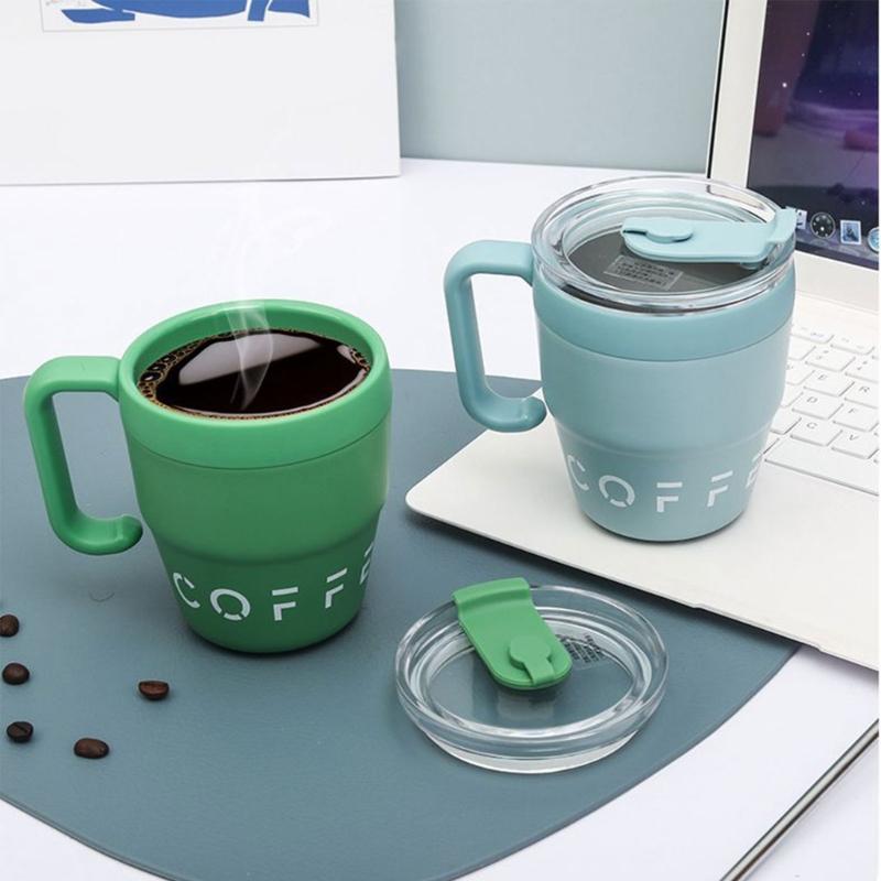 Inovativní hrnek na kávu s uchem a víčkem se slámkou 480ML Láhev Materiál nerezová ocel Hrnky se slámkou na nápoje