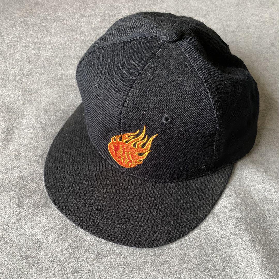 

[Б/У] Кепка B z. (Огненный шар)