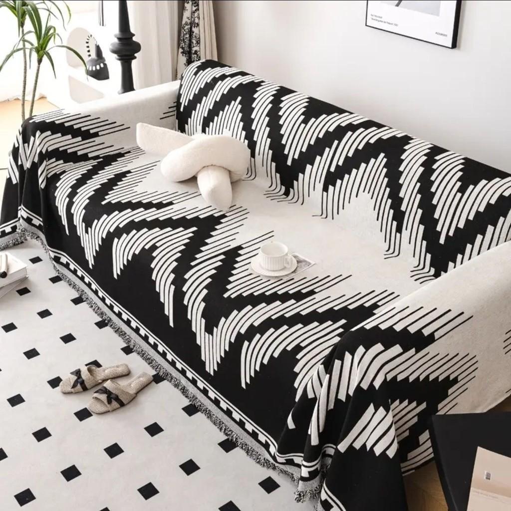 1pcs Geometric flowers Patterns Sofa Covers Simple Anti Cat Scratching Couch Towel  Living Room Armchair Mat Home Decoration