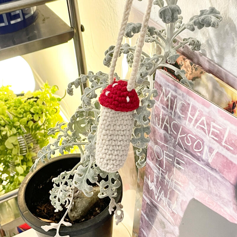 Mushroom Knitted Lip Balm Keychain Mini Tint Key Holder Lipstick Holder