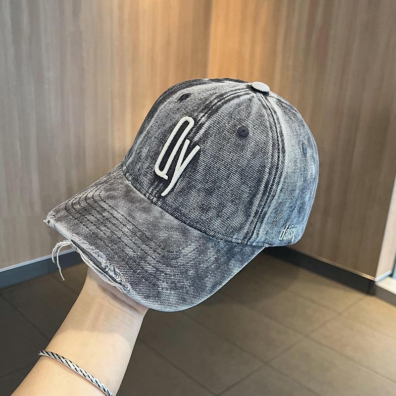 Retro and old washed baseball cap men's soft top ripped letter cap showing face small sunshade cowboy hat