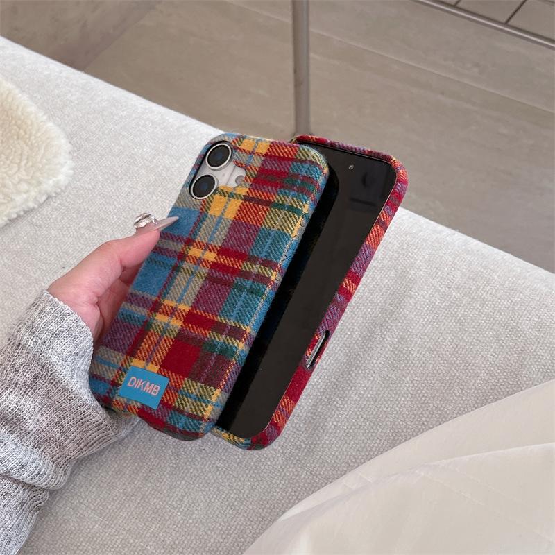 Retro Plaid Phone Case for iPhone 15, iPhone 16, iPhone 17 Pro Max