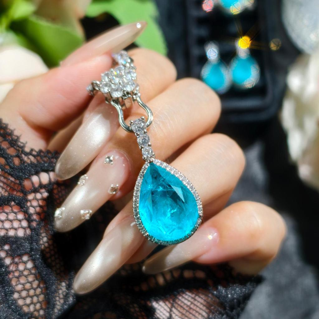 Set di Anello e Orecchini Pendenti in Cotone Paraiba di Lusso