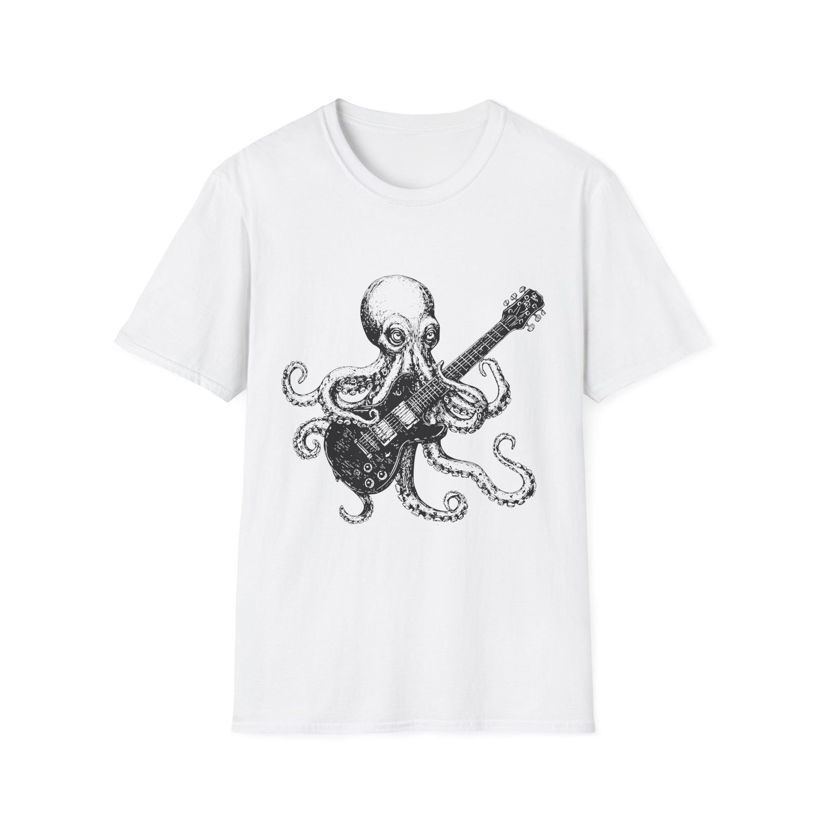 Funny Octopus Playing Guitar Men s Unisex Softstyle T-Shirt Musician Gift Mens S разноцветный