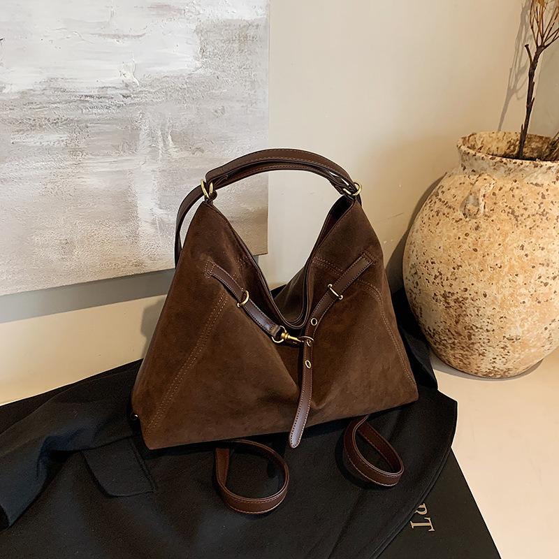 Large Capacity Underarm Bag Women's Commuter Tote Bag New Niche High-end Shoulder Bag Fashion Backpack