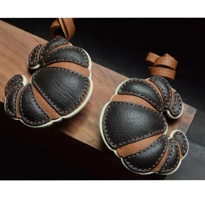 Handgefertigter Anhänger für Croissant-Tasche aus echtem Leder Schlüsselanhänger Schlüsselring