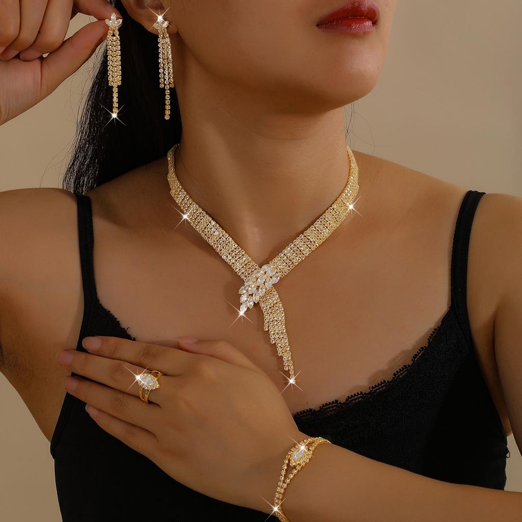 Autumn New Dress Dinner Jewelry, Exquisite Bridal Rhinestones Zircon Jewelry Necklace Earrings Bracelet Three-piece Set 2026