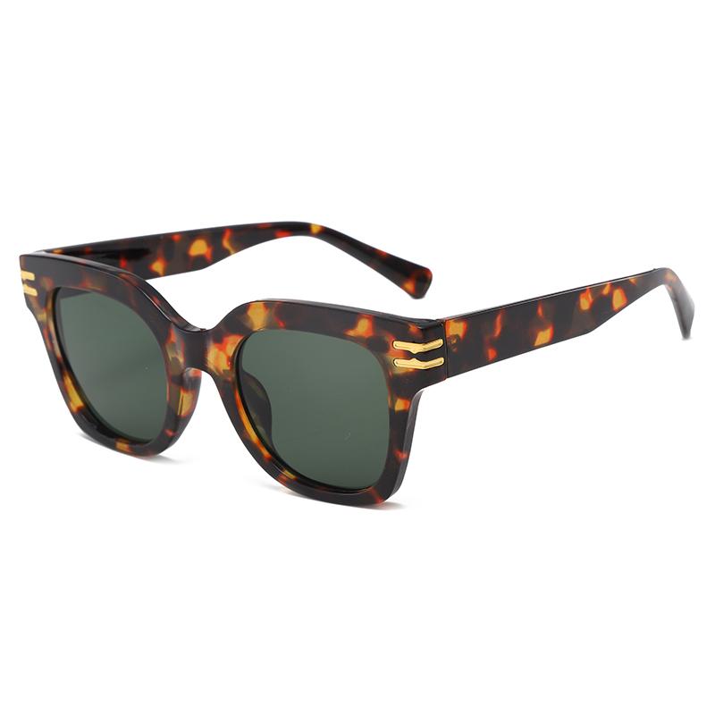 Fashion Square Sunglasses Women Men Vintage Luxury Designer Sun Glasses UV400 Pool Party Travel Accessories