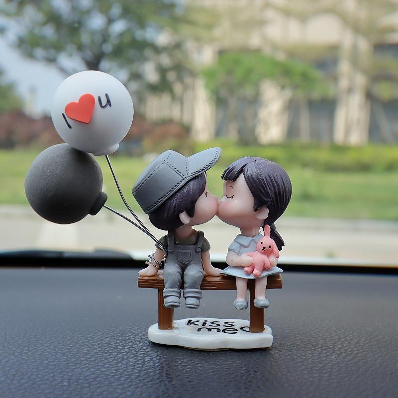 Auto Dekoration Niedliche Cartoon Paare Figur Figuren Ballon Ornament Auto Innenraum Armaturenbrett Zubehör für Mädchen Geschenke Zubehör
