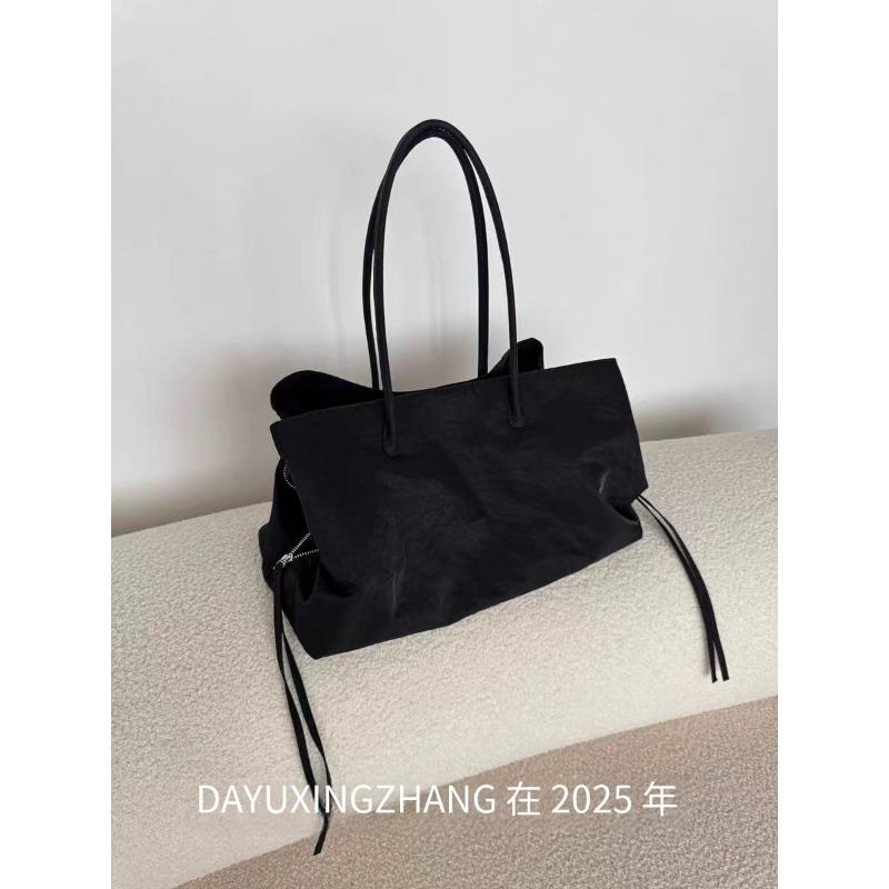 

Daewoo surnamed Zhang s self-made nylon parachute for fashion workers, tote underarm bag, multi-compartment large-capacity bag