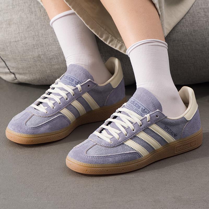 Adidas Women s JR0849 Sports Casual Shoes 39