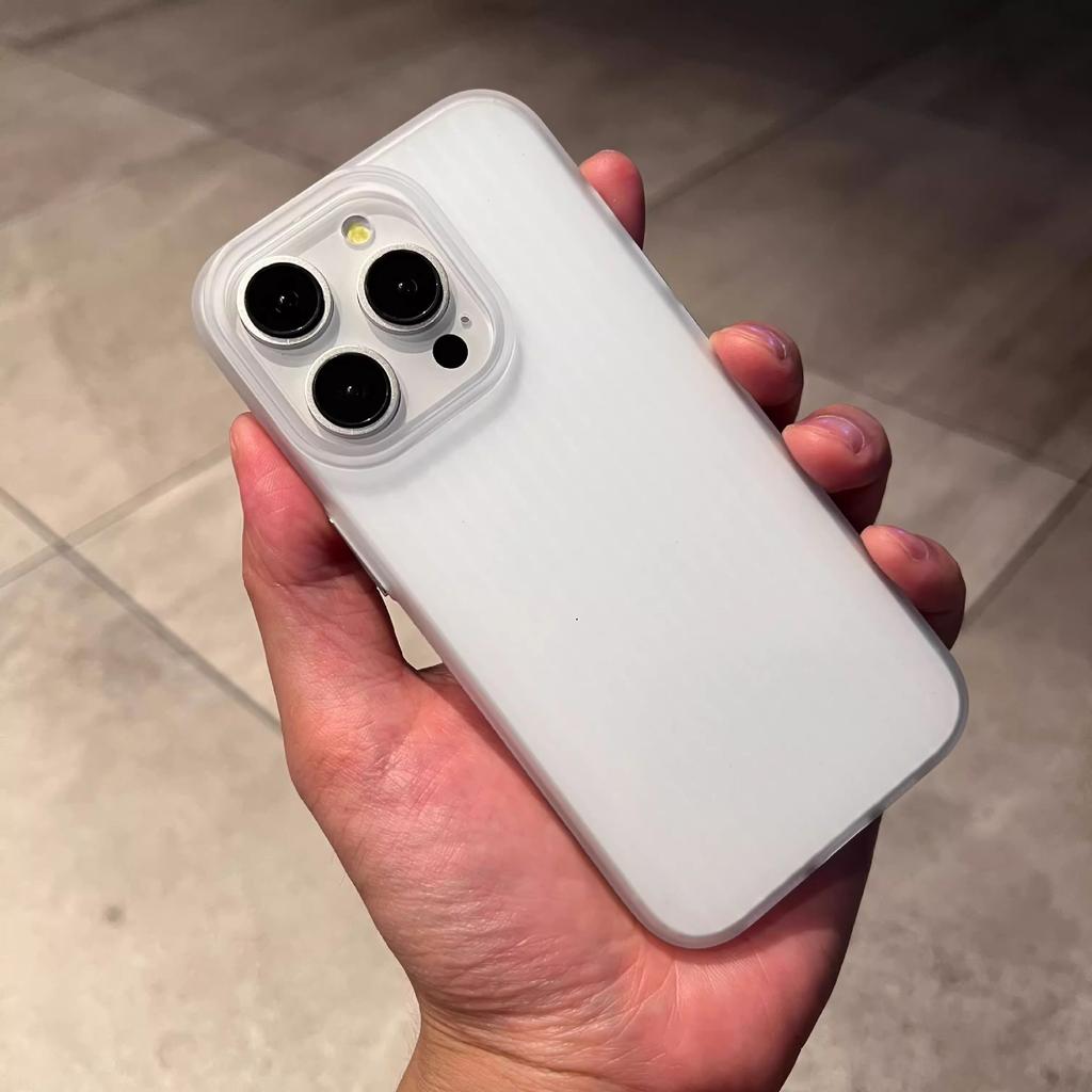 Falisty Matowy Etui na Telefon Komórkowy Apple 16pro IPhone 15 Ultracienkie Tpu Odporne na Upadki 14 Etui Ochronne