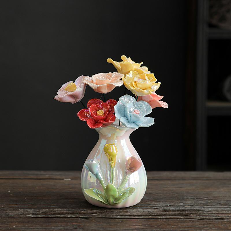 Hand-sculpted flower ceramic vase, ceramic hand-sculpted flower vase, desktop dried flower arrangement decoration