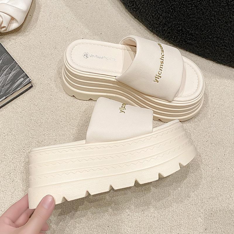 Fashion 8CM Casual Wedge Slippers Women New Summer Non Slip Platform Sandals Woman Open Toe Comfortable Female Chunky Beach Slippers