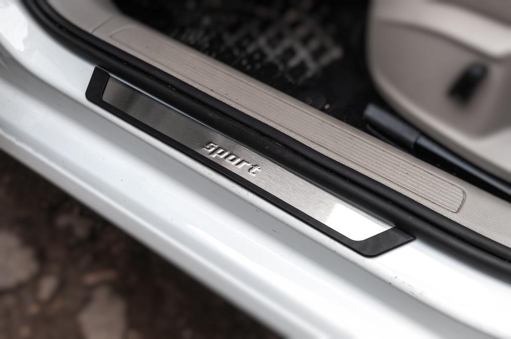

Накладки на пороги Flexill Sport (4 шт, нерж) для Volkswagen Golf 7/E-Golf