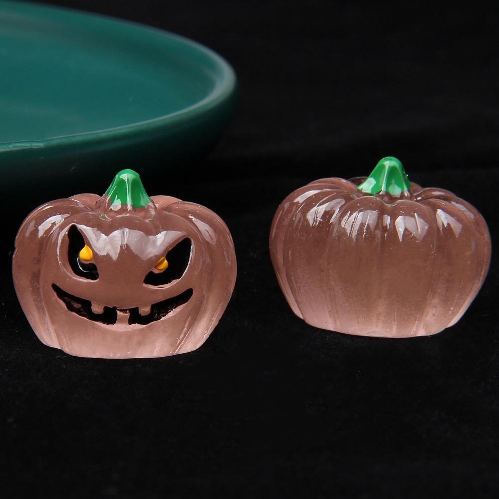 8pcs Halloween Luminous Pumpkin Figures Mini Pumpkin Ornaments  for Patio Yard Garden