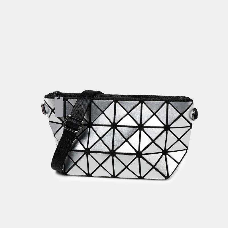 Dámská letní taška Xiaoxiangfeng 2021 New Lingge Chain Bag Street Fashion taška na jedno rameno Messenger Bag