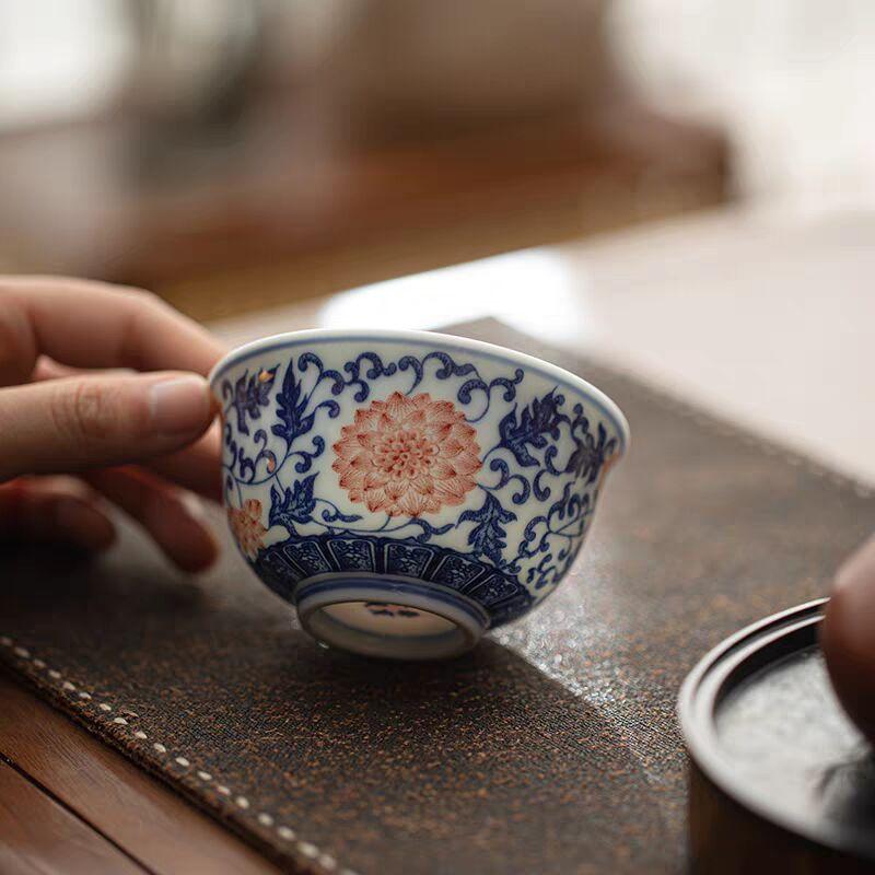 Hongyue Ceramics Antique Blue And White Large Capacity Master Cup Kung Fu Tea Set National Style Baoxiang Chrysanthemum Drink Tea Taste Tea Cup Gift