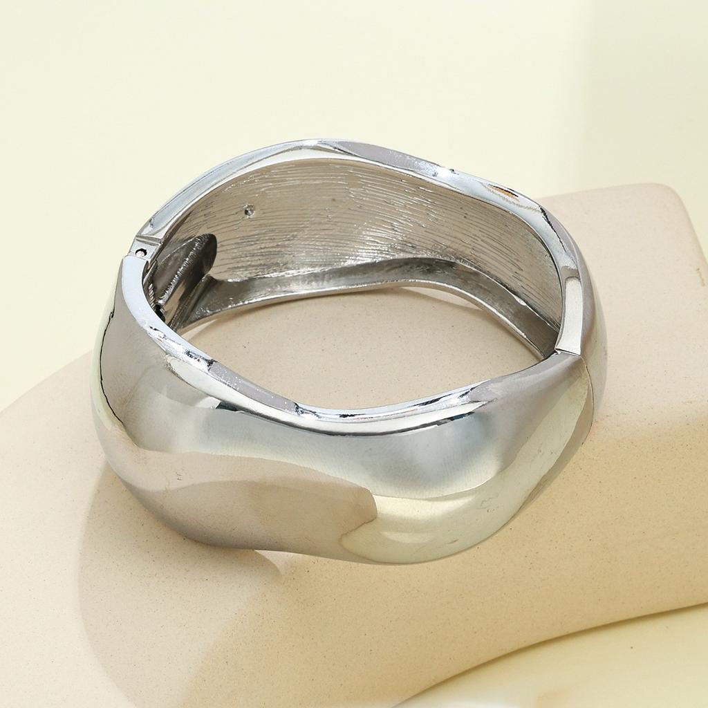 Bracelet INS Minimalist Irregular Wave Jewelry Metal Glossy Bracelet Ladies Jewelry