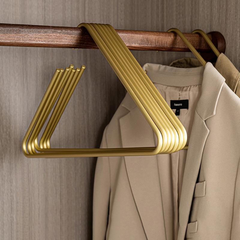 Triangle Hangers Lightweight Durable Clothes Hangers Anti Slip Aluminum Alloy Metal Hanging Rack Closet Clothing Hangers