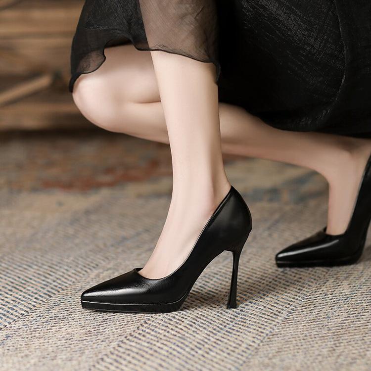 Pointed Temperament Waterproof Table Stiletto High Heels 2025 New Nude 11cm Internet Celebrity Sexy Patent Leather Single Shoes Women