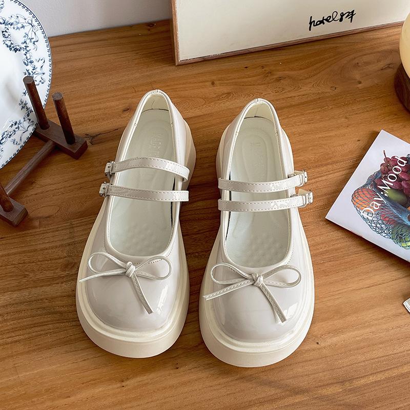 Fashion French retro shallow mouth platform single shoes women's 2025 new summer skirt versatile Mary Jane small leather shoes