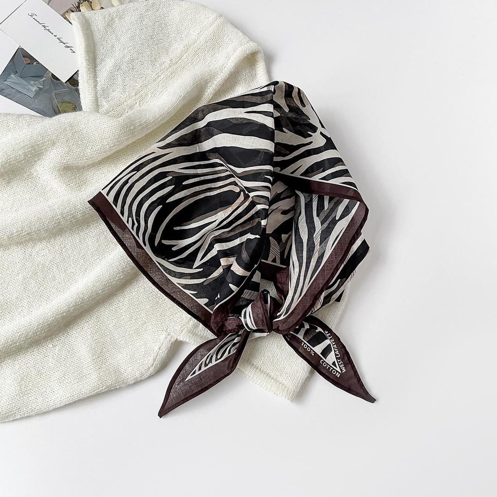 Leopard Print Silk Scarf Cotton Silk Scarf Triangle Scarf With Shirt Tie Neck Scarf High-End Shawl Triangle Scarf Belt Women
