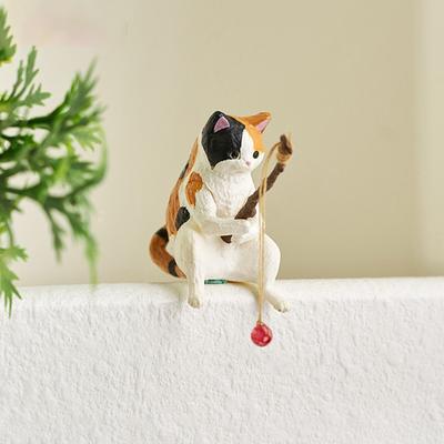 Dierenbeeldje Fijne Afwerking Compact Creatief Brede Toepassing Nieuwigheid Bureau Computer Decoratie Verfijnd Cartoon Katje Vissend Ornament Cadeaus