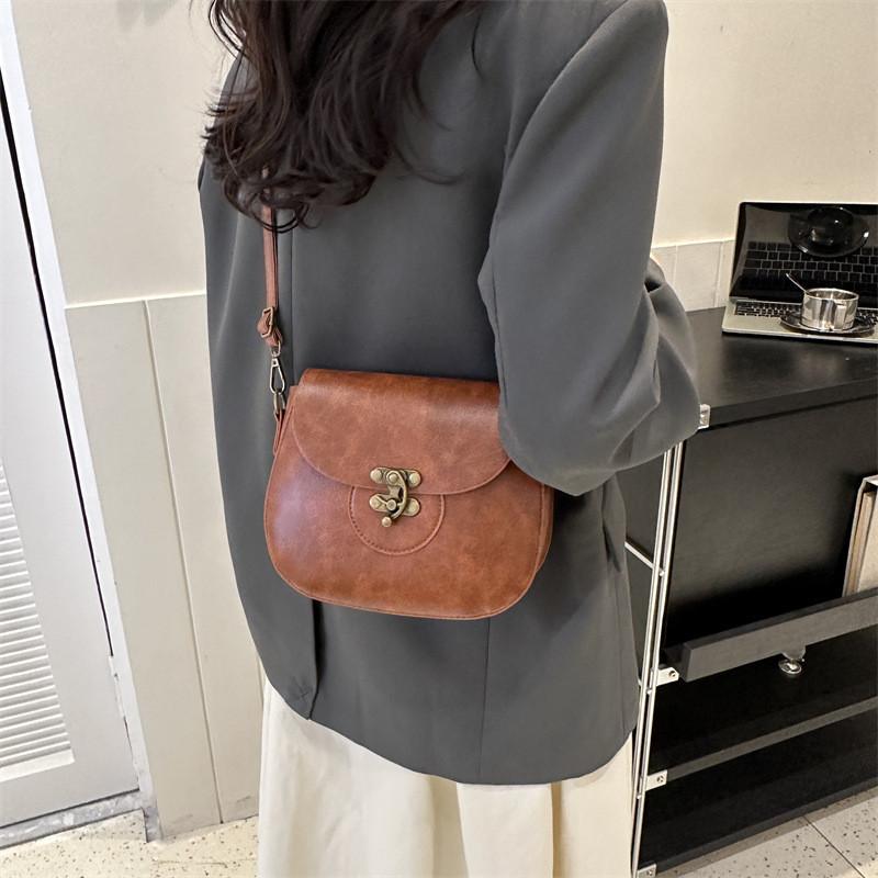 Chic Retro Saddle Bag 2023 Trendy Unique Design Women's Casual Shoulder Bag