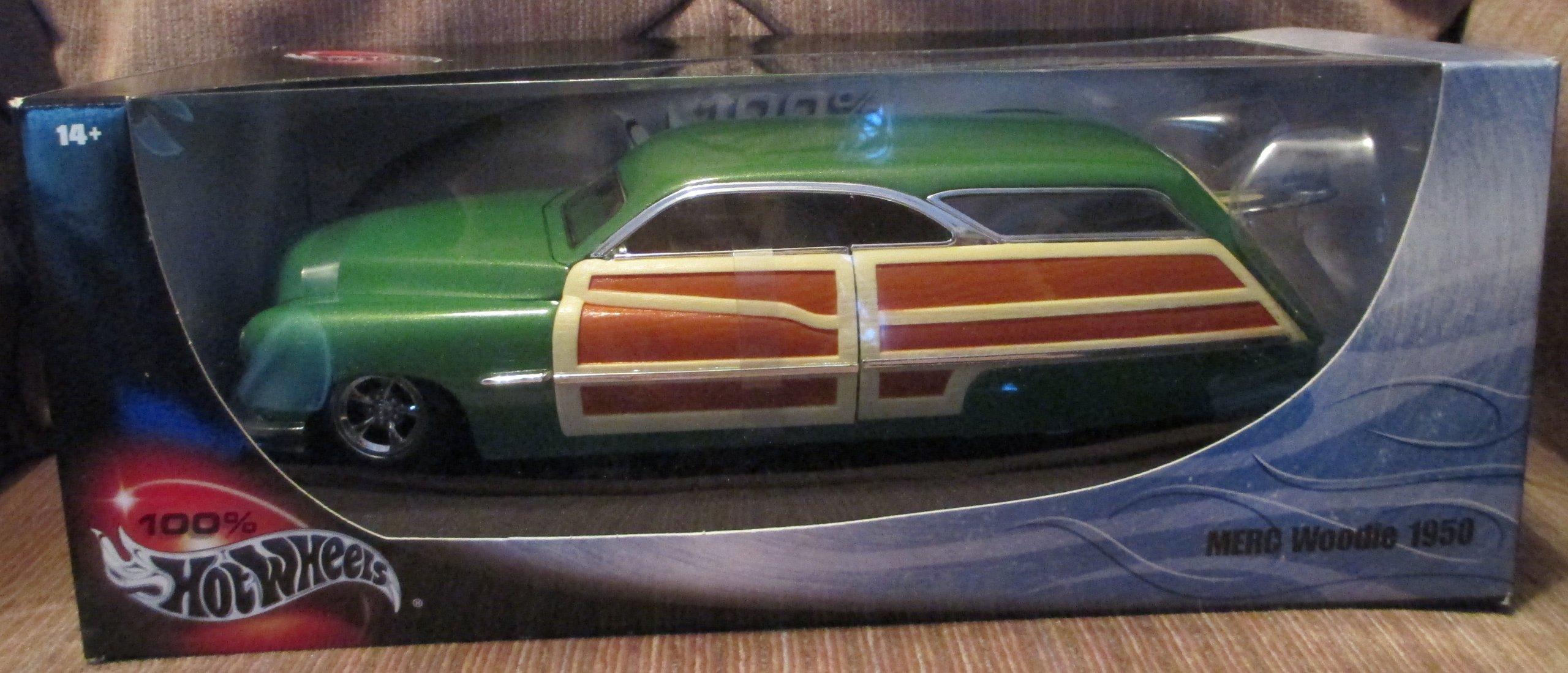 

Hot Wheel Mark Woody MT50432 Completed Product 1/18 (Green)