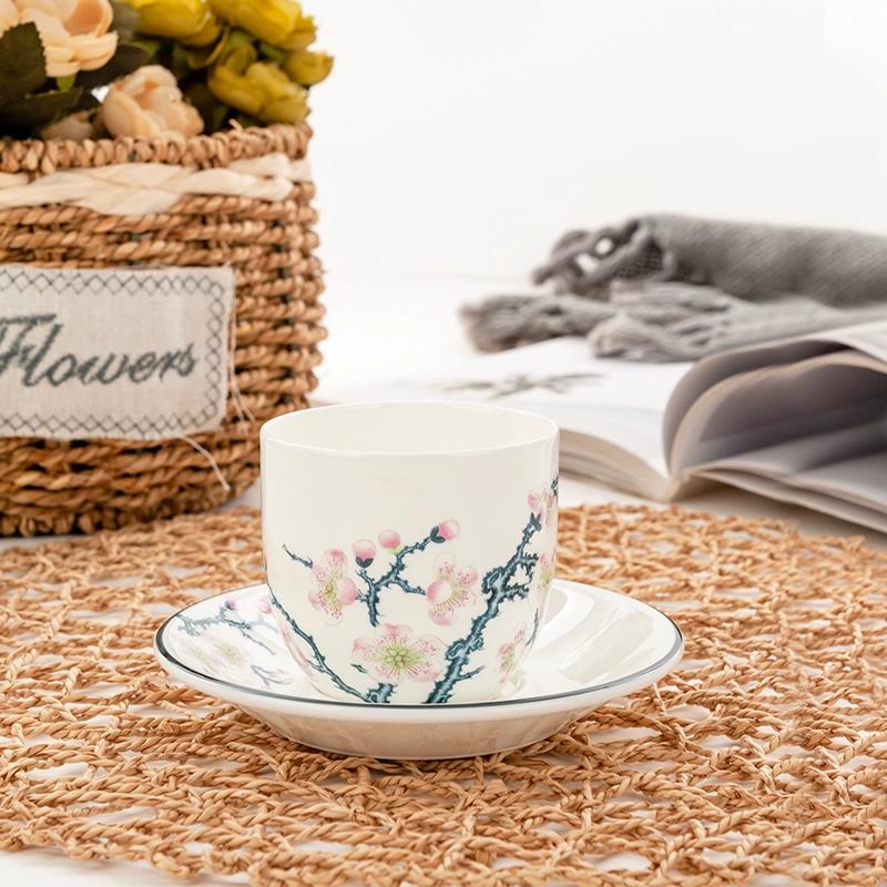 Kávový šálek s podšálkem z jemného kostního porcelánu s motivem kvetoucí švestky 300ml, barevné květiny, porcelánový čajový šálek s podšálkem