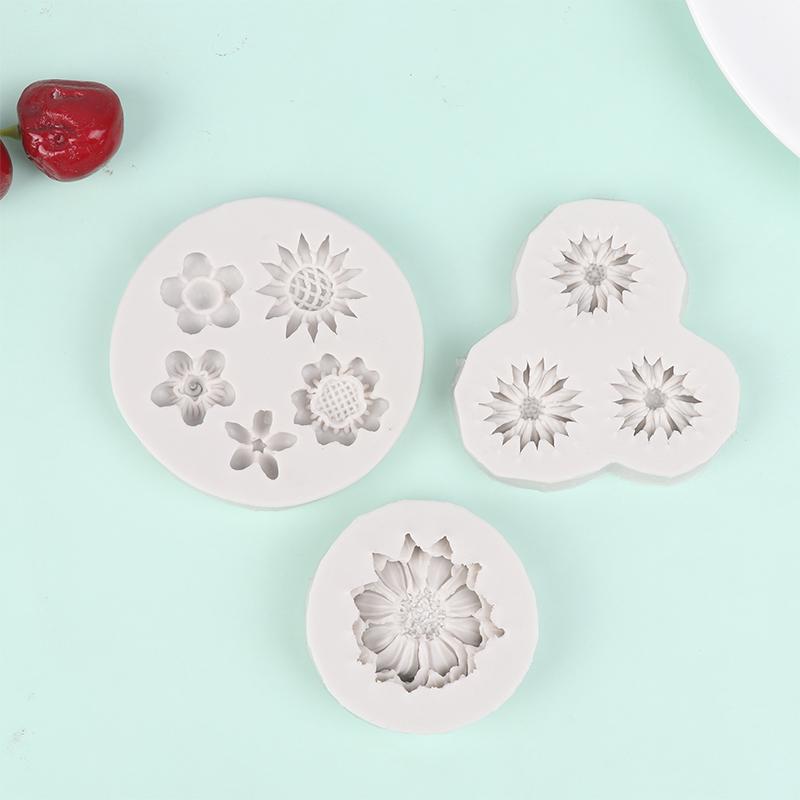 3D Mini Prästkrage Blomma Silikonform Diy Fondant Tårta Dekoreringsverktyg Bröllop Födelsedag Fest Choklad Godis Bakverk Bakform