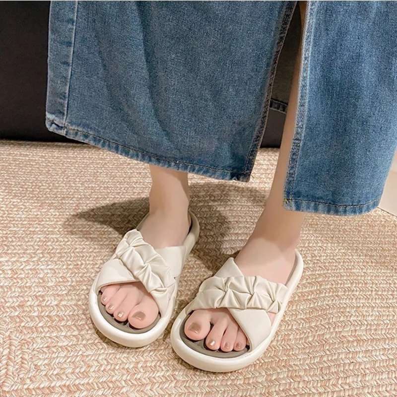 Slippers women's summer outer wear 2025 new fashion casual French soft bottom non-slip cross pregnant women cool slippers flat bottom tide