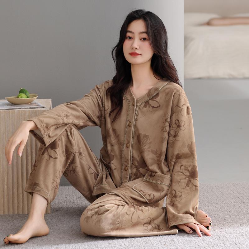 

Пижама женская зимняя коралловый флис утолщенный флис осень и зима островной флис для мамы среднего возраста премиальная зимняя домашняя одежда 3XL