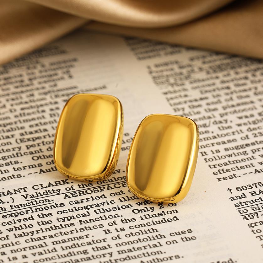 

Minimalist Smooth Metal Round Rectangle Earrings for Women Gold Color Geometric Small Studs Ear Piercing Zircon Party Gift