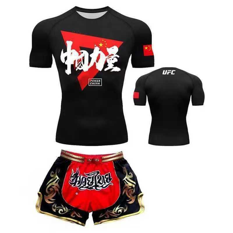 Set di Allenamento MMA Uniforme Muay Thai Maglietta Pantaloni Sport da Combattimento Fitness Palestra Allenamento