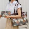 Stylish Tote Bag With Plaid Pattern Fashion Shoulder Bag Ladies Handbag 2024 Winter Easy Matching Clutch Bag With Wristlet