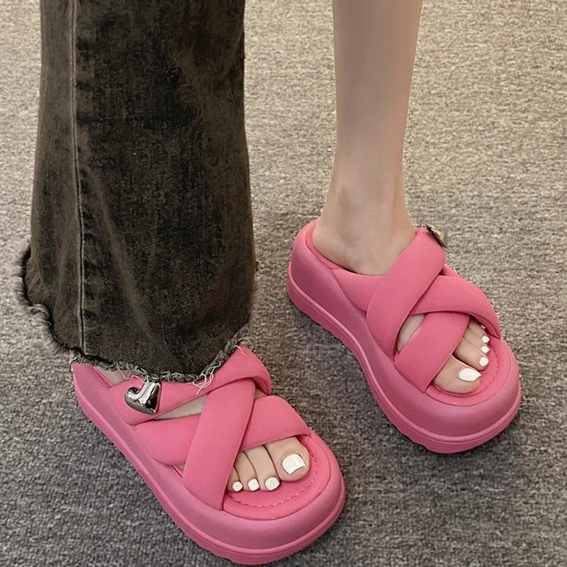 Xiaoxiangfeng Thick-bottomed Height-increasing Cool Slippers for Women's Outer Wear 2025 New Summer High-end Slope Heel Beautiful One-word Slippers