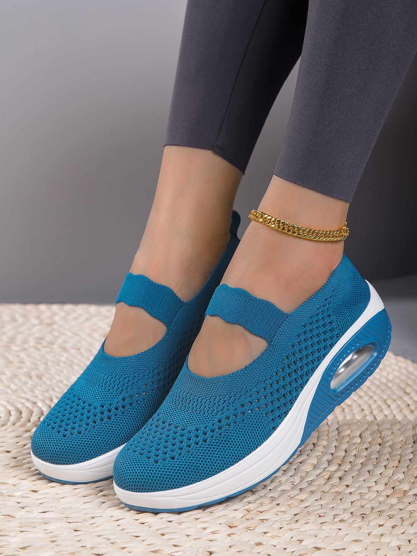 

Large size fly-woven women s shoes breathable mesh lazy shoes lightweight air cushion mother casual sports mesh shoes 43 синий