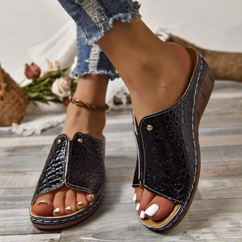 Summer Large-sized Sandals, Thick-soled Shoes Fish-mouth Sewn Women's Slippers