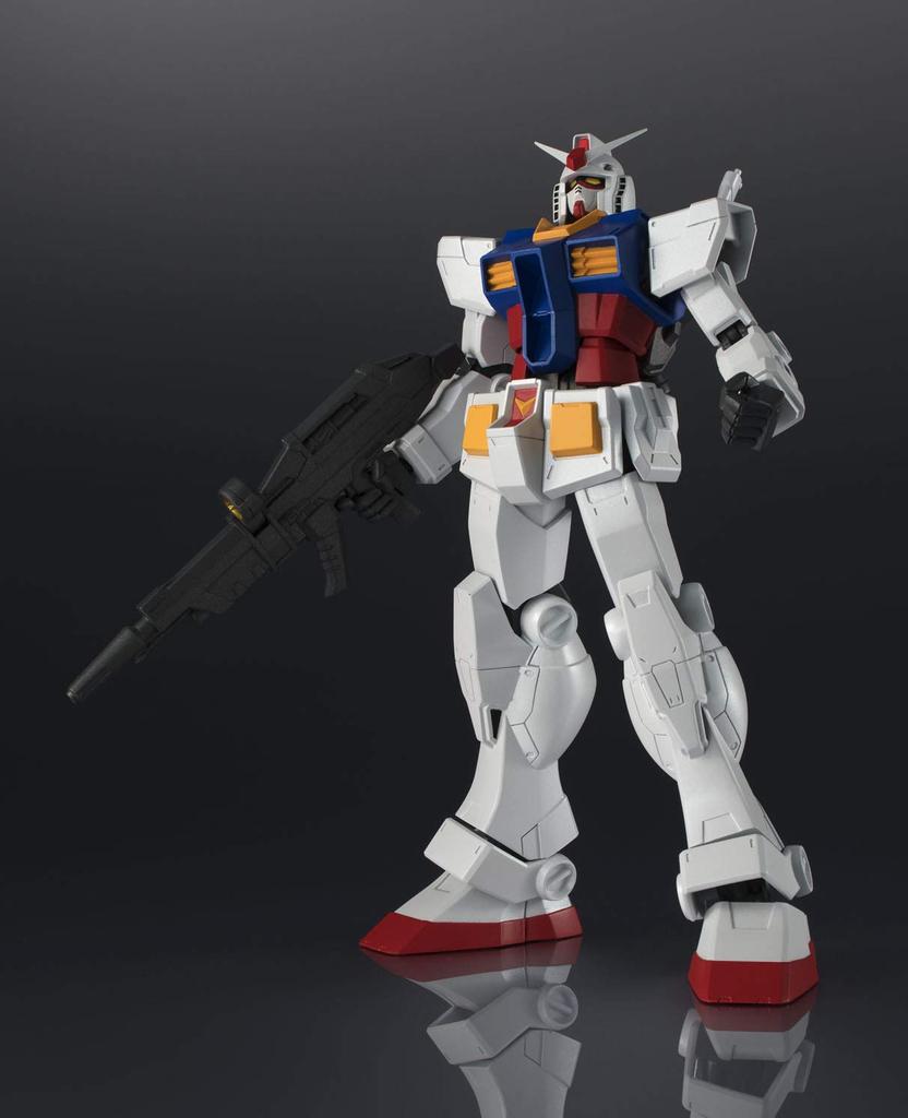 TAMASHII NATIONS GUNDAM UNIVERSE Mobilní oblek Gundam GUNDAM 150mm malovaná pohyblivá figurka RX-78-2 cca. ABS a PVC