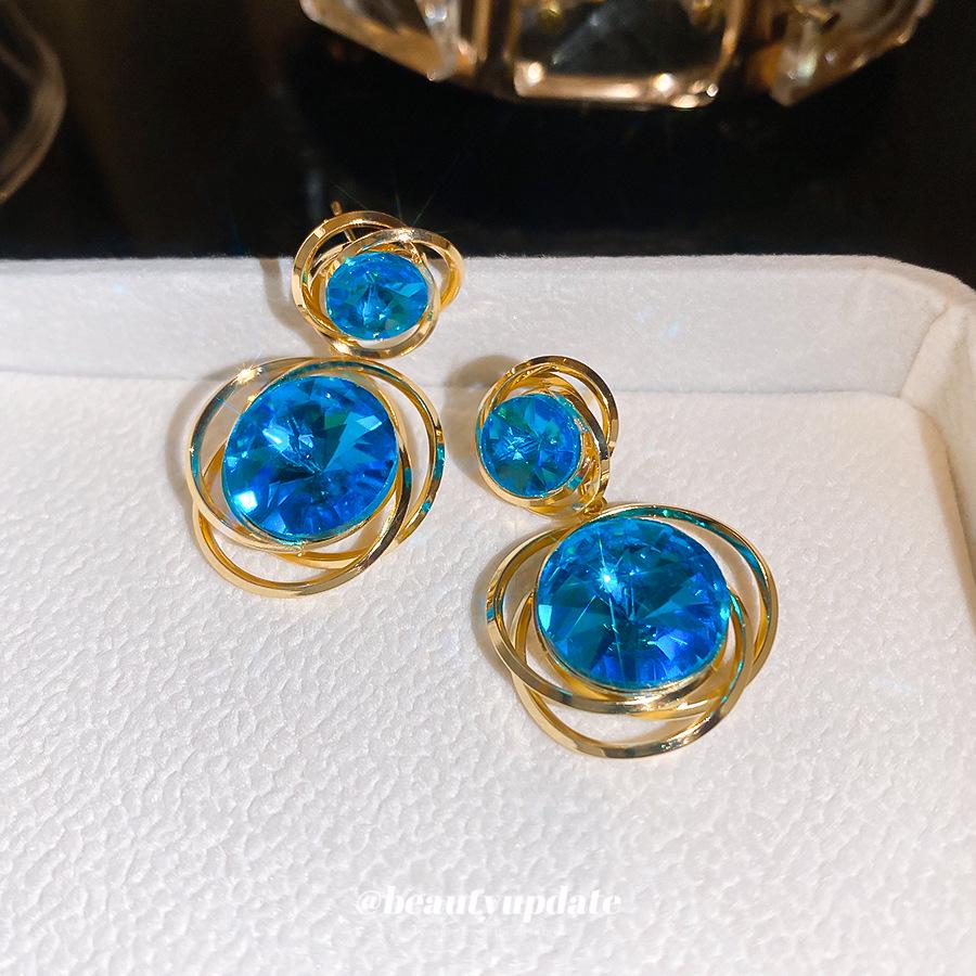 Silver Needle Retro Rhinestone Geometric Stud Earrings - Luxury, Fashionable Accessories for Women