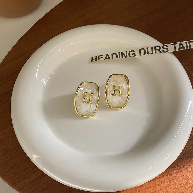 GemChic Women's Earrings Fashion Ear Stud Needle Embed Zircon Imitation Pearl Geometric Earrings Versatile Birthday Christmas Jewelry Gift