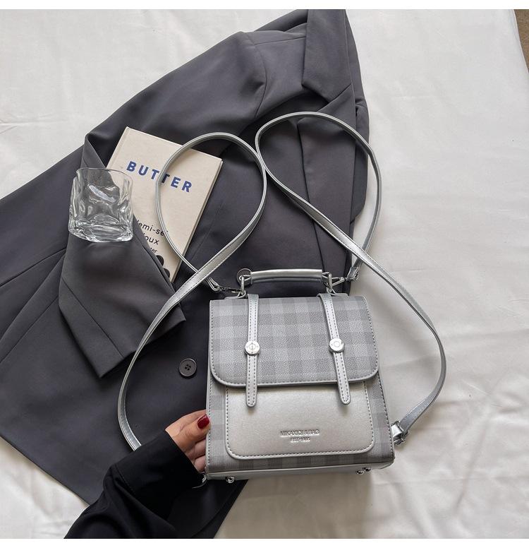 

Ретро клетчатая модная студенческая сумка 2025 новый тренд повседневный рюкзак нишевая текстура сумка-мессенджер