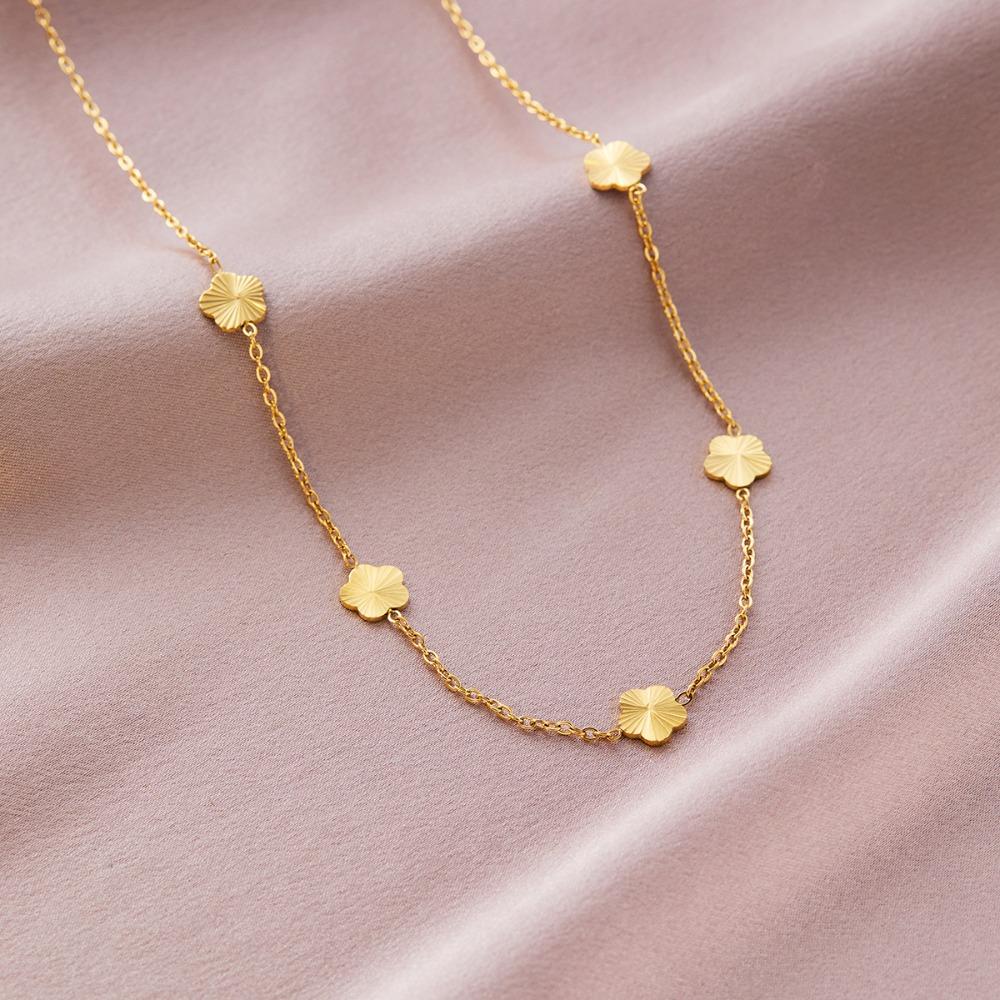 Personality Simple Stainless Steel Gold Color Five-petal Flowers Necklace for Women Trend Temperament Does Not Fade Jewelry Gift