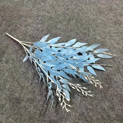 5-Pronged Artificial Willow Branch, Plastic Faux Greenery for Wedding and Engagement Decor, Floral Arrangement Artificial Outdoor Flowers