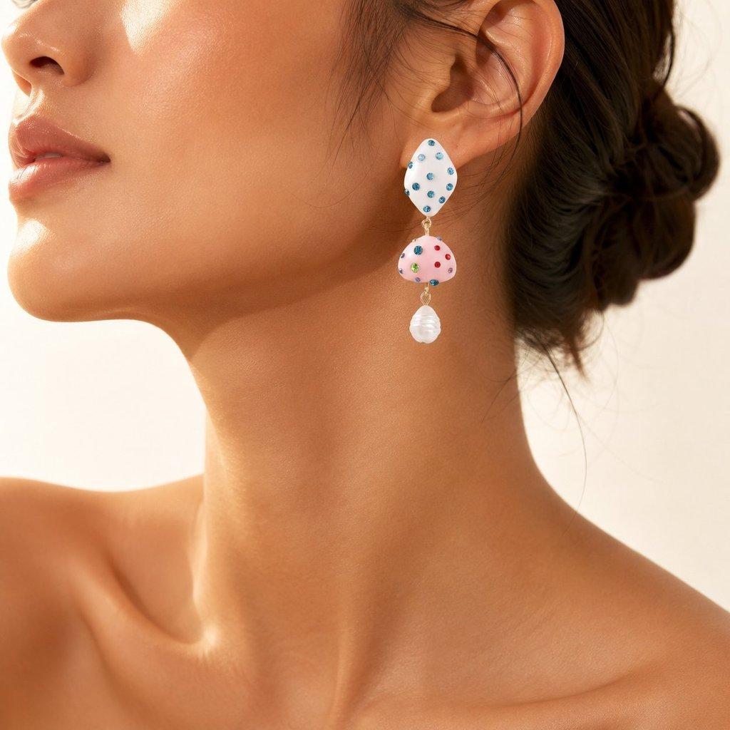 Baroque Style Asymmetric Earrings With Mixed Materials And Crystal Details For Ladies