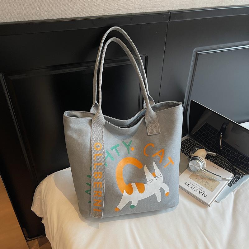 Niche Design Autumn New Foreign Style Personalized Fashion Shoulder Tote Bag 2025 Casual Women's Large-capacity Bag